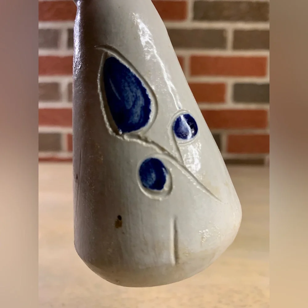 Vintage WILLIAMSBURG Pottery Salt Glazed Stoneware Cobalt LEAF 3½